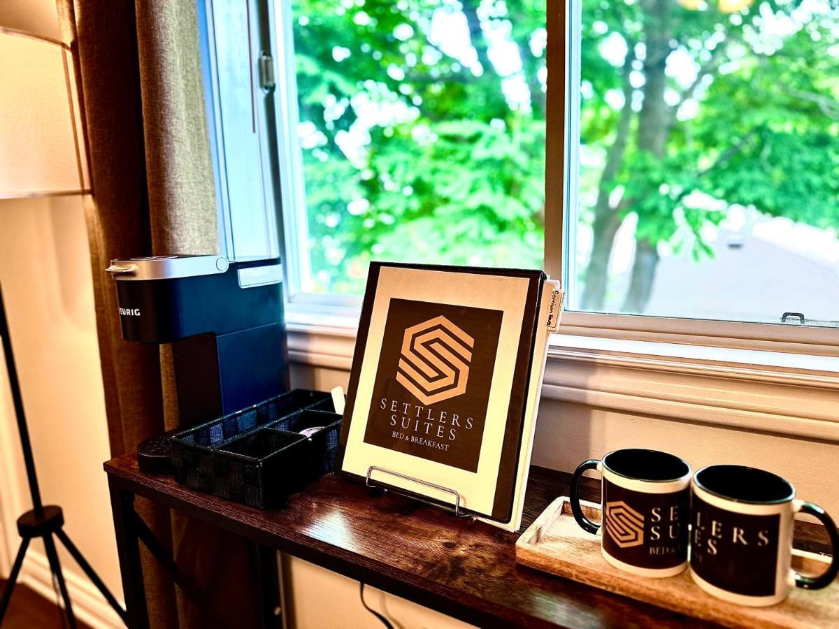 Settlers Suites Niagara-on-the-Lake ภายนอก รูปภาพ
